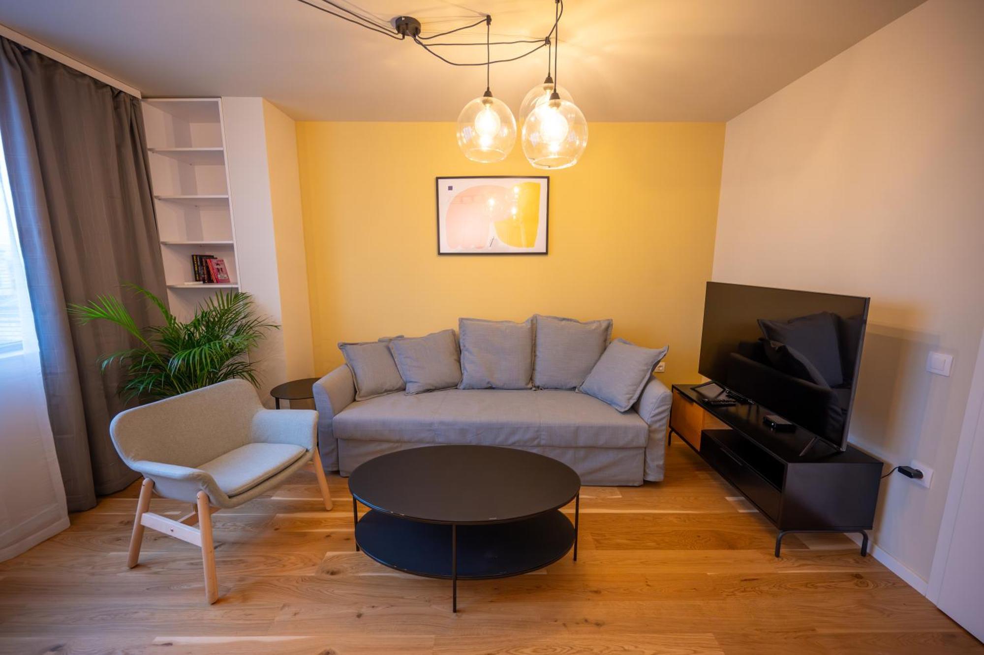 Design 1Bdr Apartment Near City Center 소피아 외부 사진